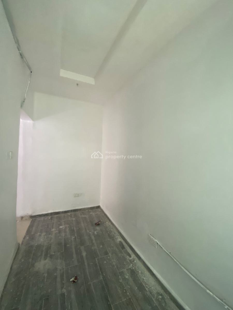 Spacious Studio Room with Small Palour Space with Prepaid Meter, Chevron, Lekki, Lagos, Self Contain (single Rooms) for Rent