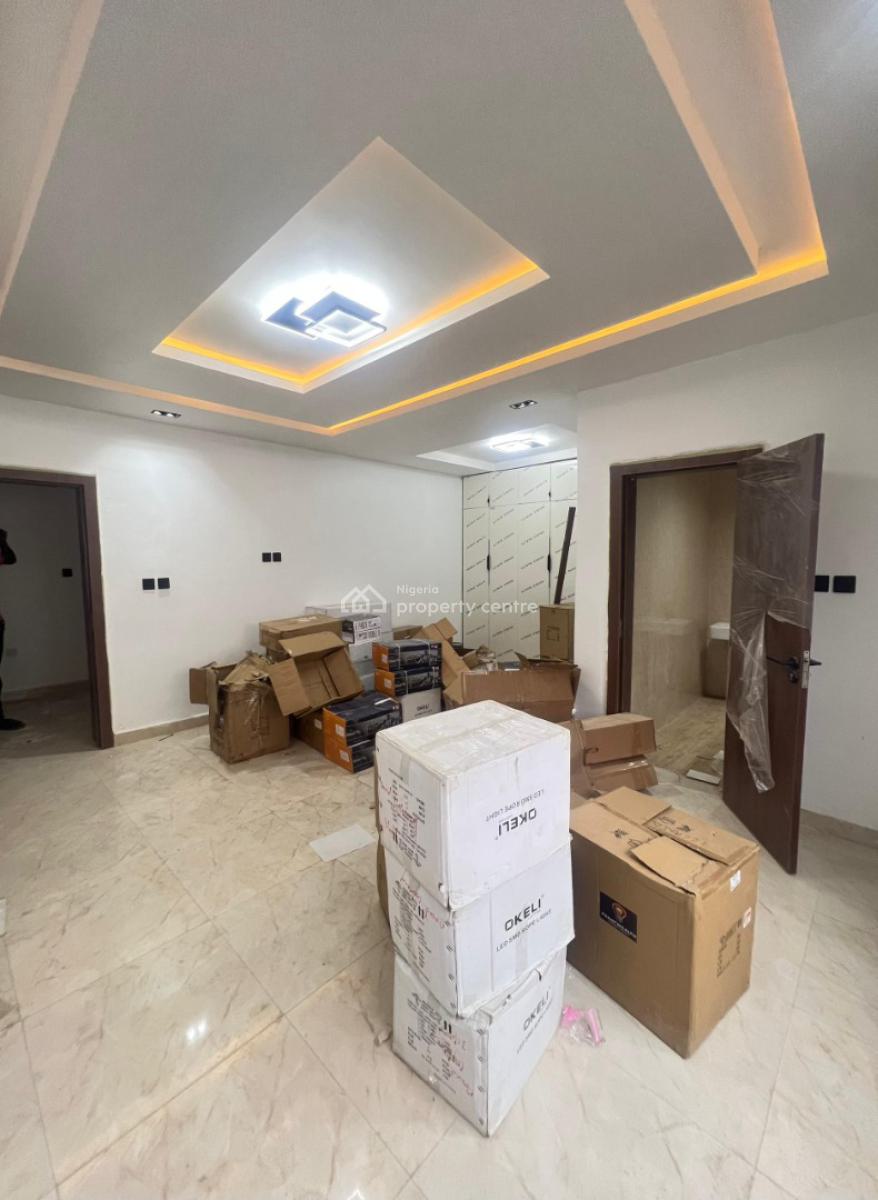 Fully Fitted 4 Bedroom Duplex, Surulere, Lagos, Terraced Duplex for Sale