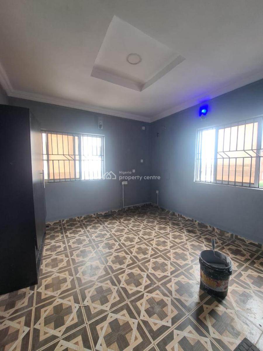 Luxury and Spacious 3 Bedrooms Flat, Upstairs, Salem, Lekki, Lagos, Flat / Apartment for Rent