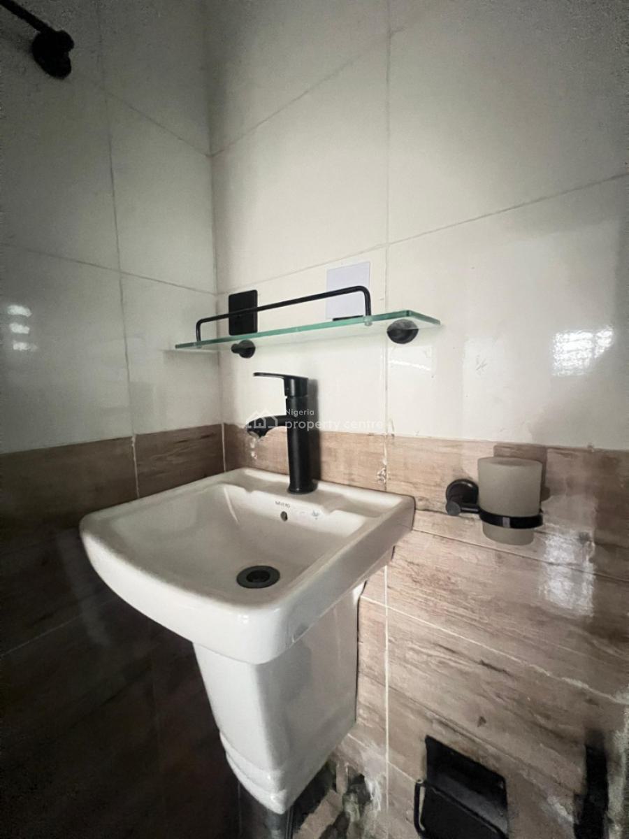 Lovely 4bedroom Duplex with Bq, Gra Phase 1, Magodo, Lagos, Semi-detached Duplex for Sale