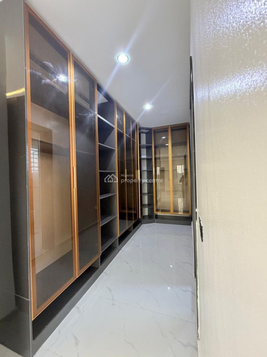 Neatly Built 5 Bedroom Fully Detached, Ikota, Lekki, Lagos, House for Sale