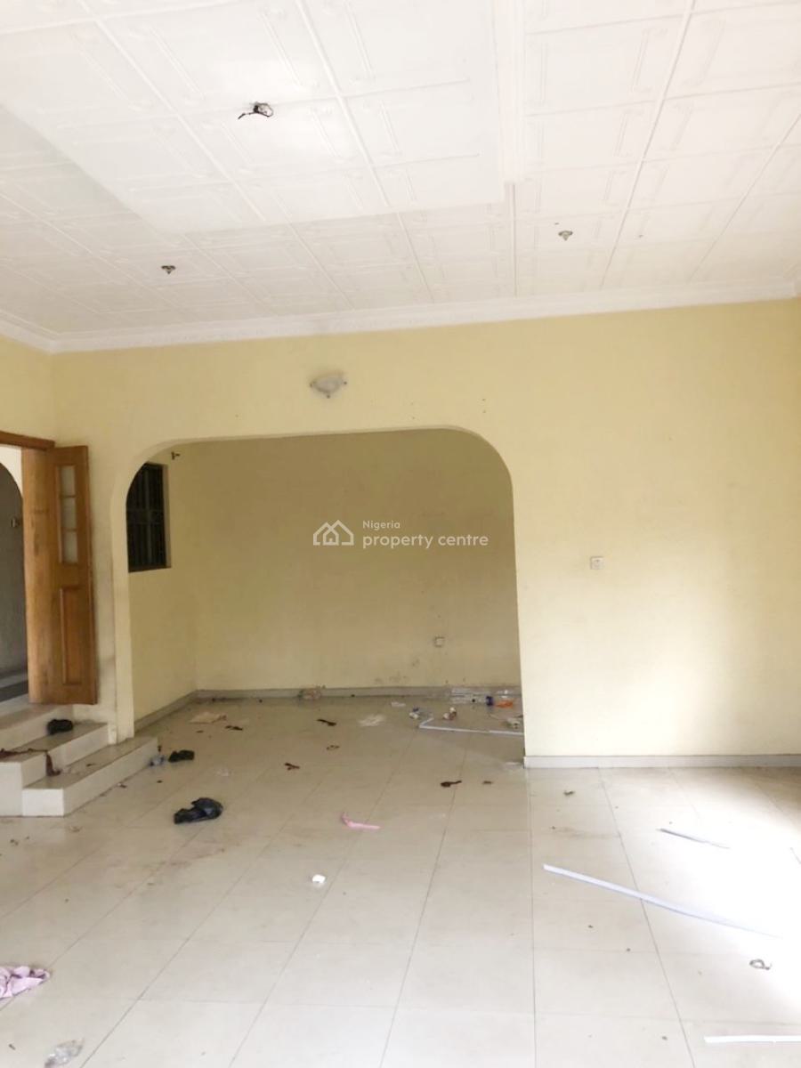 a Well Maintained Spacious 5 Bedroom Fully Detached Duplex with Bq, Gra Phase 2, Magodo, Lagos, Detached Duplex for Rent