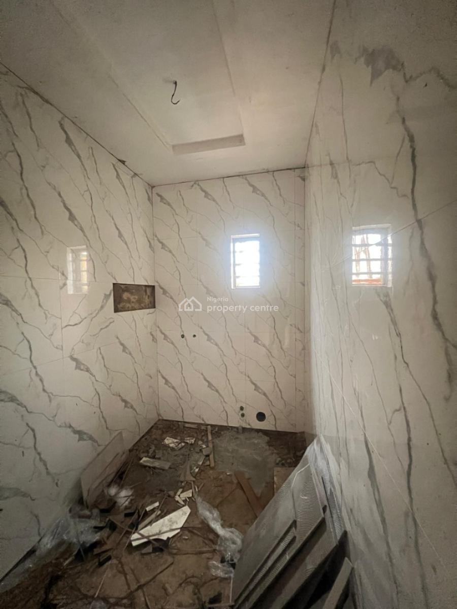 Lovely 5bedroom Duplex with Bq, Gra Phase 1, Magodo, Lagos, Semi-detached Duplex for Sale