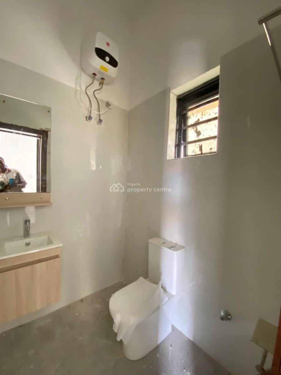 Well Crafted 2 Bedroom Apartment, Orchid, Lekki, Lagos, Block of Flats for Sale