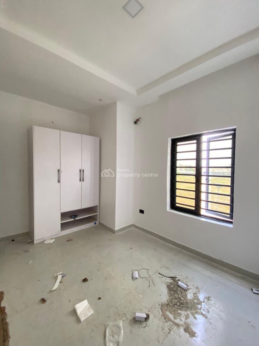 Well Crafted 2 Bedroom Apartment, Orchid, Lekki, Lagos, Block of Flats for Sale