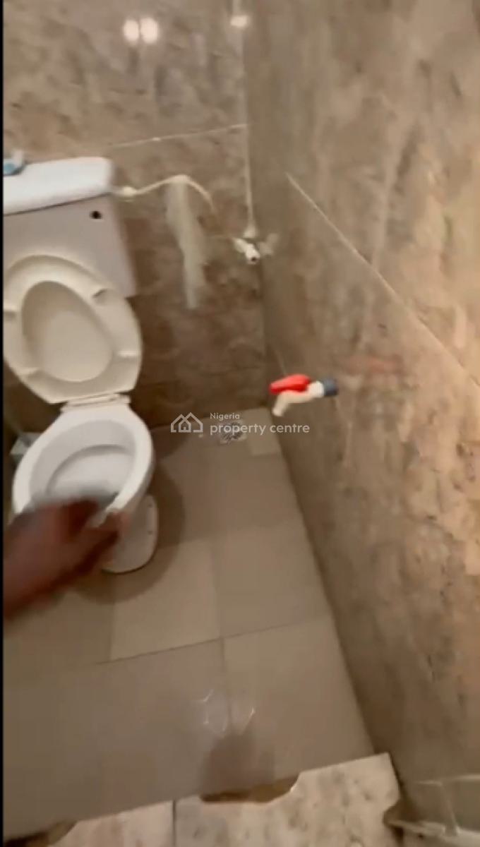 Decent Roomself  Upstairs, Off Pedro, Shomolu, Lagos, Self Contain (single Rooms) for Rent