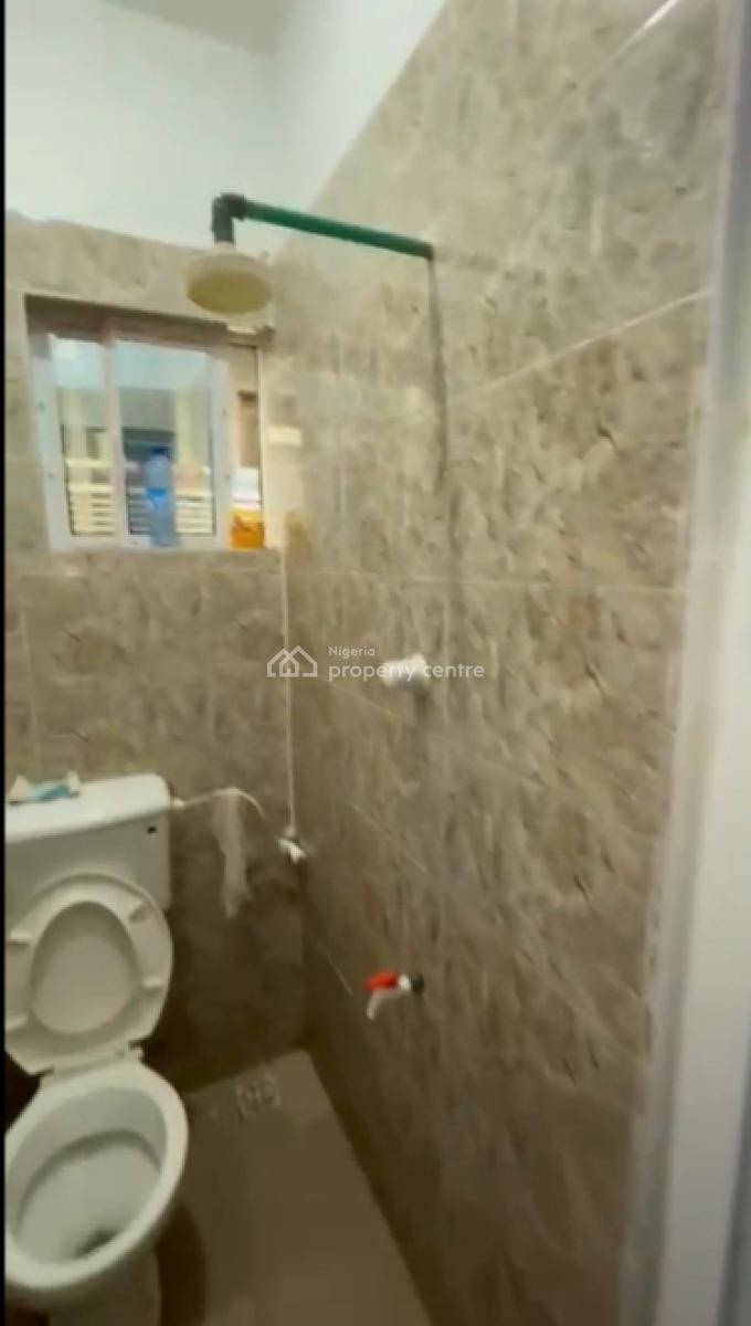 Decent Roomself  Upstairs, Off Pedro, Shomolu, Lagos, Self Contain (single Rooms) for Rent