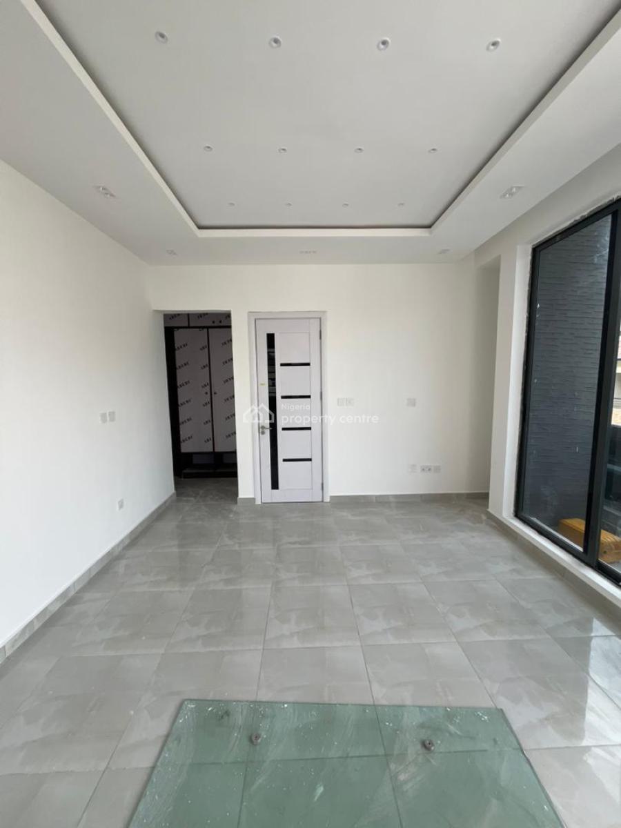 3 Bedroom Apartment with a Room Bq, Lekki, Lekki Phase 1, Lekki, Lagos, Flat / Apartment for Sale
