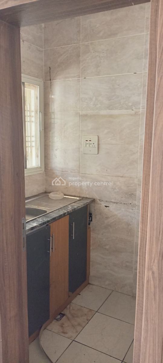 a Standard Self-contained, 34, Magaji Muazu, Katampe Extension, Katampe, Abuja, Self Contain (single Rooms) for Rent