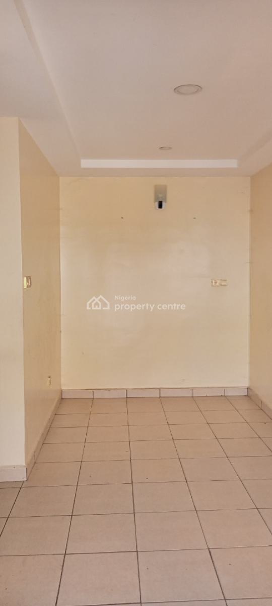 a Standard Self-contained, 34, Magaji Muazu, Katampe Extension, Katampe, Abuja, Self Contain (single Rooms) for Rent