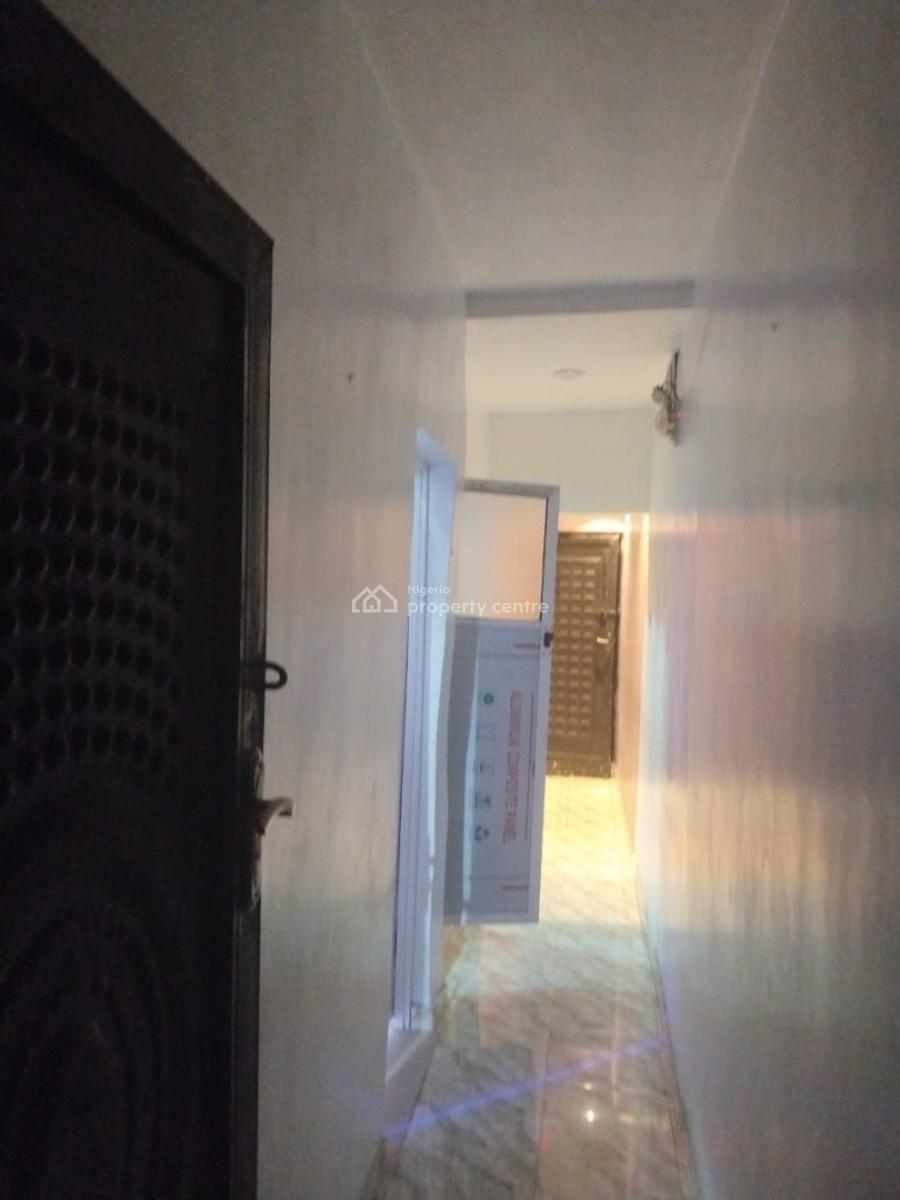Standard Miniflat Upstairs with Massive Pop Private Balcony Car Park, Fola Agoro, Yaba, Lagos, Mini Flat (room and Parlour) for Rent
