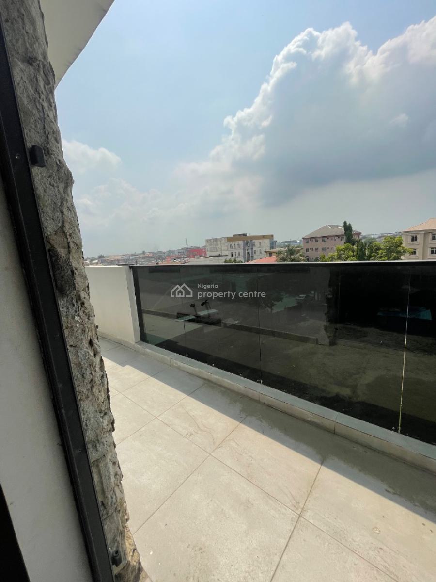 Massive 4 Bedroom Penthouse with an Elevator on Three Floors, Thomas Estate, Ajah, Lagos, Flat / Apartment for Sale