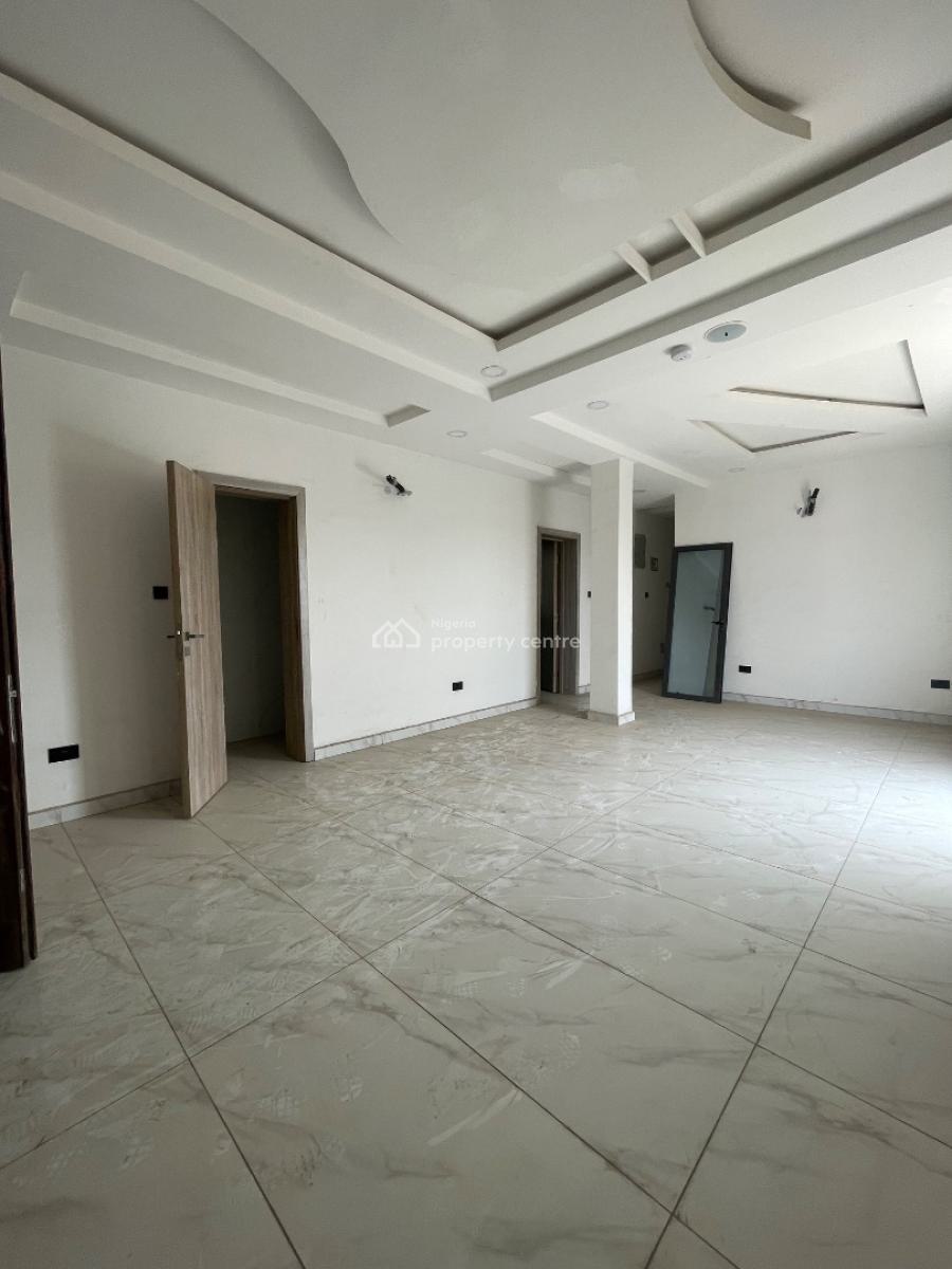Massive 4 Bedroom Penthouse with an Elevator on Three Floors, Thomas Estate, Ajah, Lagos, Flat / Apartment for Sale