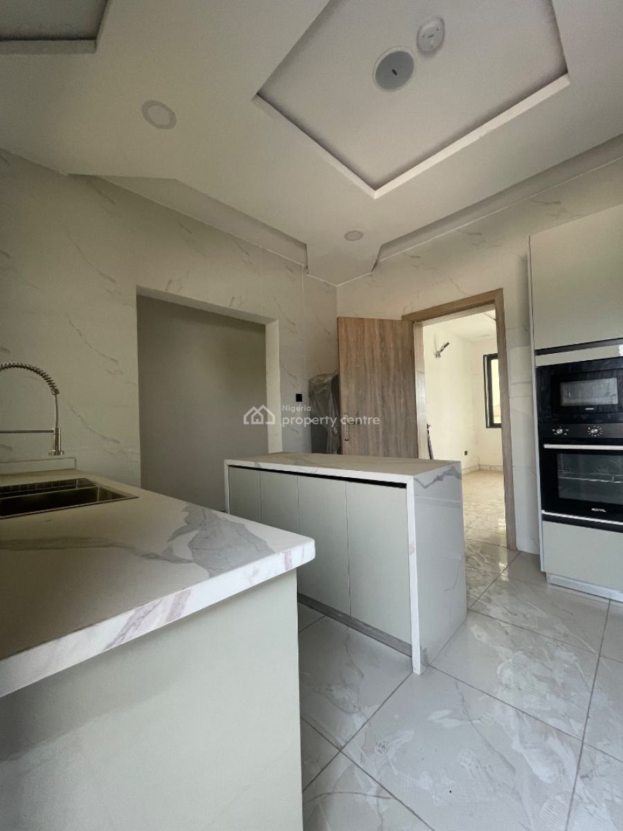 Massive 4 Bedroom Penthouse with an Elevator on Three Floors, Thomas Estate, Ajah, Lagos, Flat / Apartment for Sale