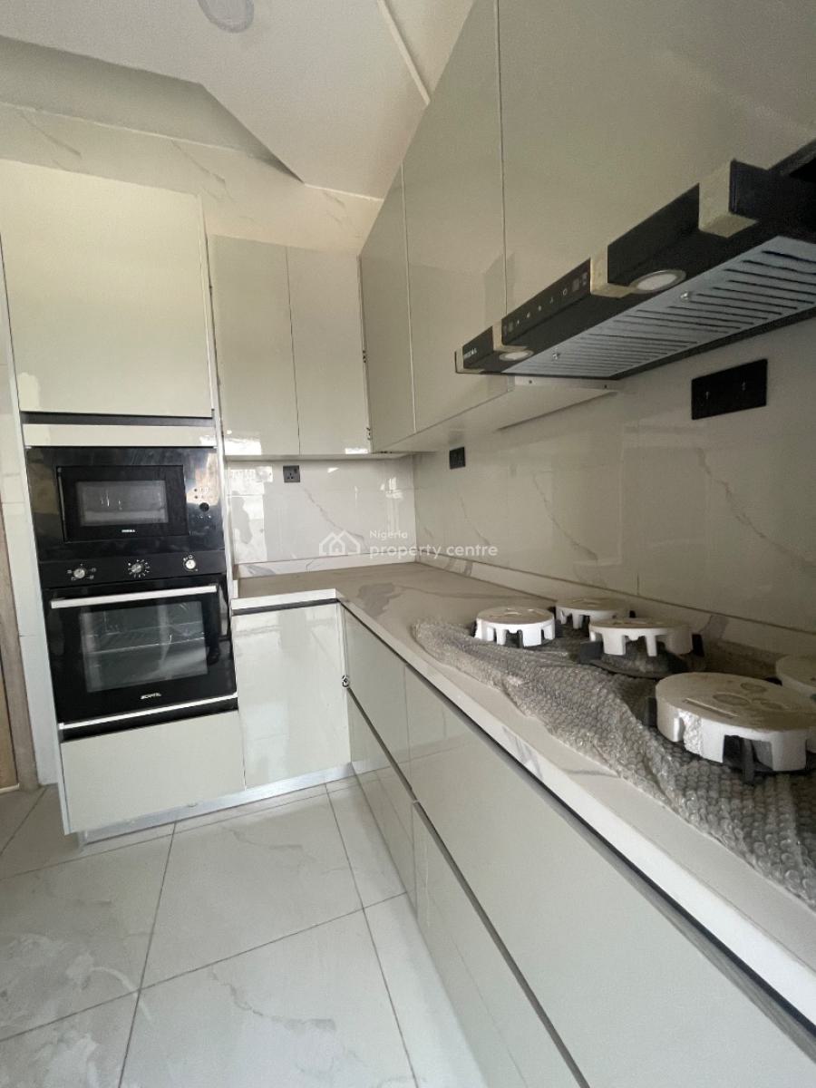 Massive 4 Bedroom Penthouse with an Elevator on Three Floors, Thomas Estate, Ajah, Lagos, Flat / Apartment for Sale