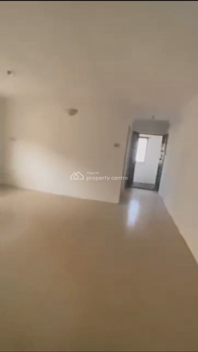 Spacious Renovated Standard  4 Bedroom Duplex with Bq, Akoka, Yaba, Lagos, Detached Duplex for Rent