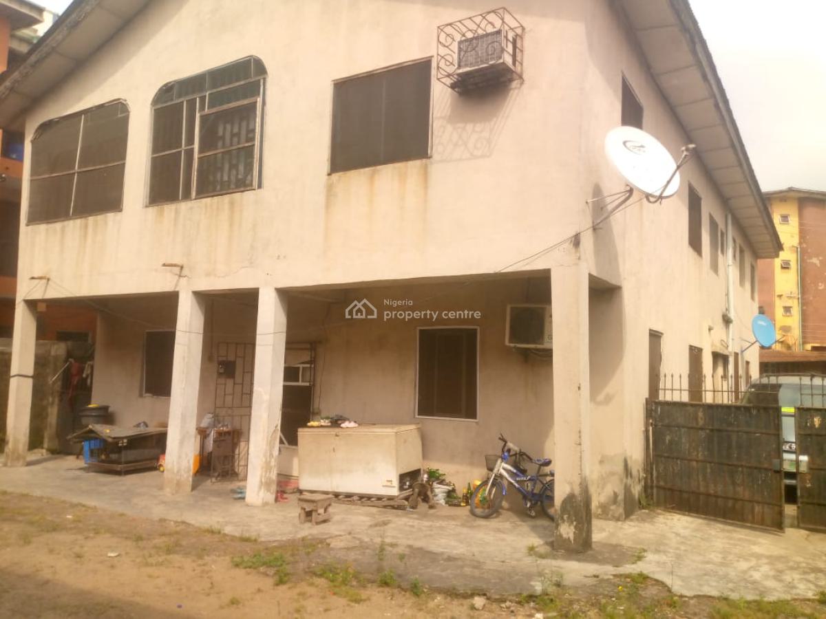 Solid Block of Flat, Jibowu, Yaba, Lagos, Block of Flats for Sale