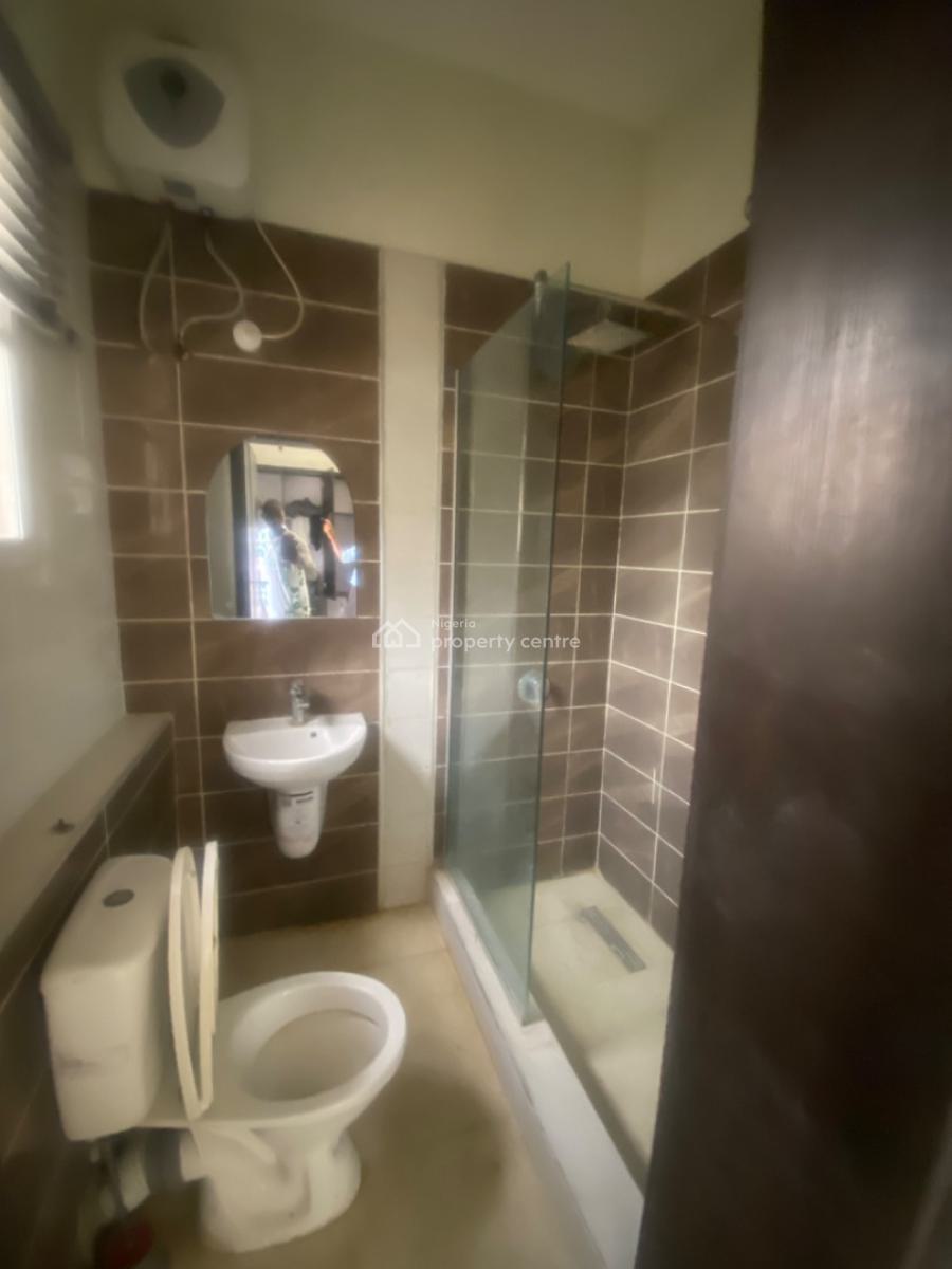 Spacious Self Serviced 3 Bedroom in Lekki Phase 1, Marwa Lekki Right, Lekki Phase 1, Lekki, Lagos, Flat / Apartment for Rent