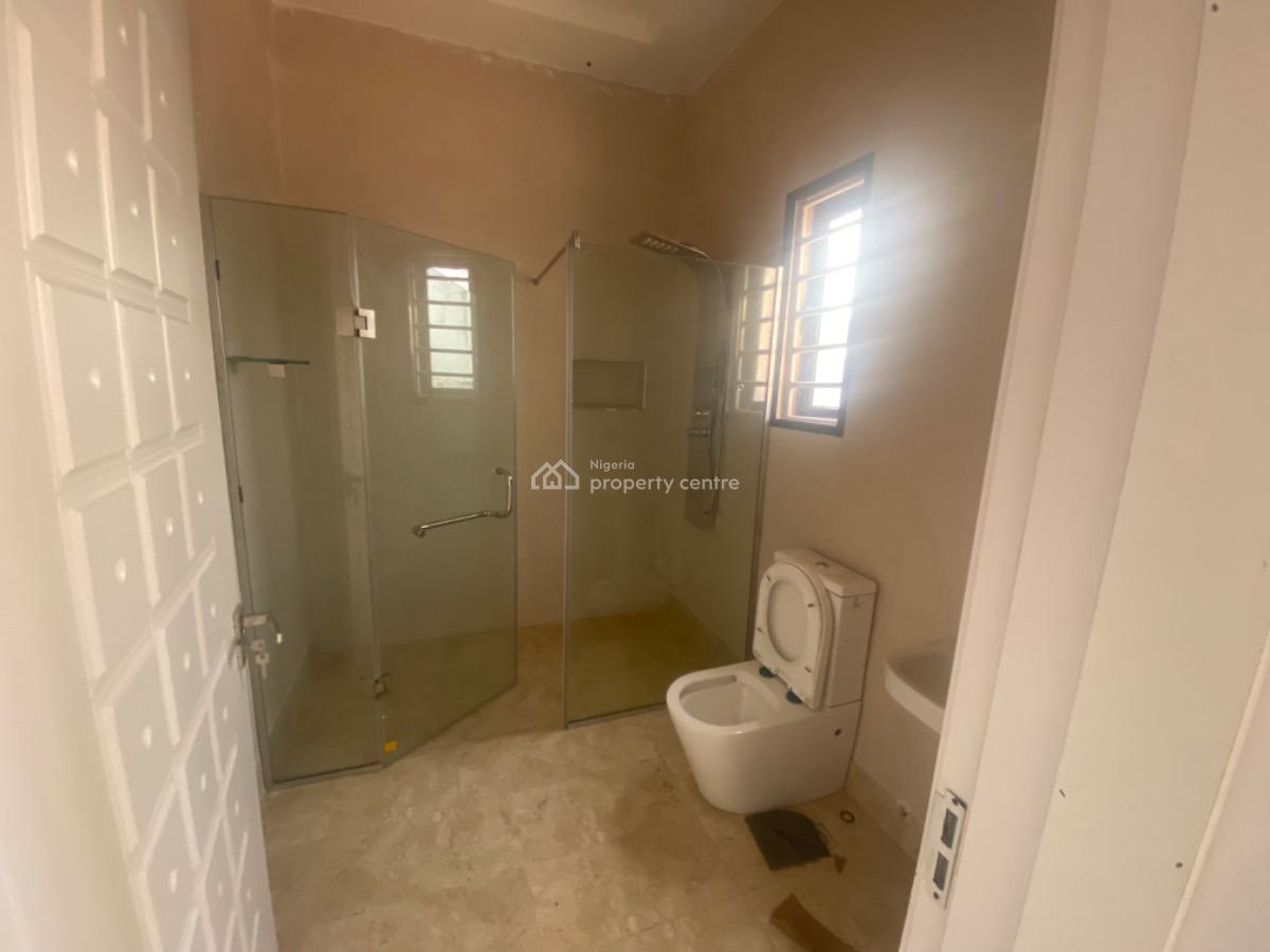 Brand New Serviced 3 Bedroom Paint House in Lekki Phase 1, Petrocam Area Lekki Right, Lekki Phase 1, Lekki, Lagos, Flat / Apartment for Rent