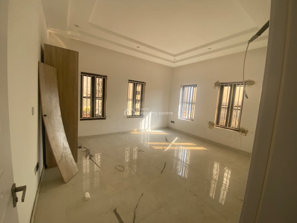 Brand New Serviced 3 Bedroom Paint House in Lekki Phase 1, Petrocam Area Lekki Right, Lekki Phase 1, Lekki, Lagos, Flat / Apartment for Rent