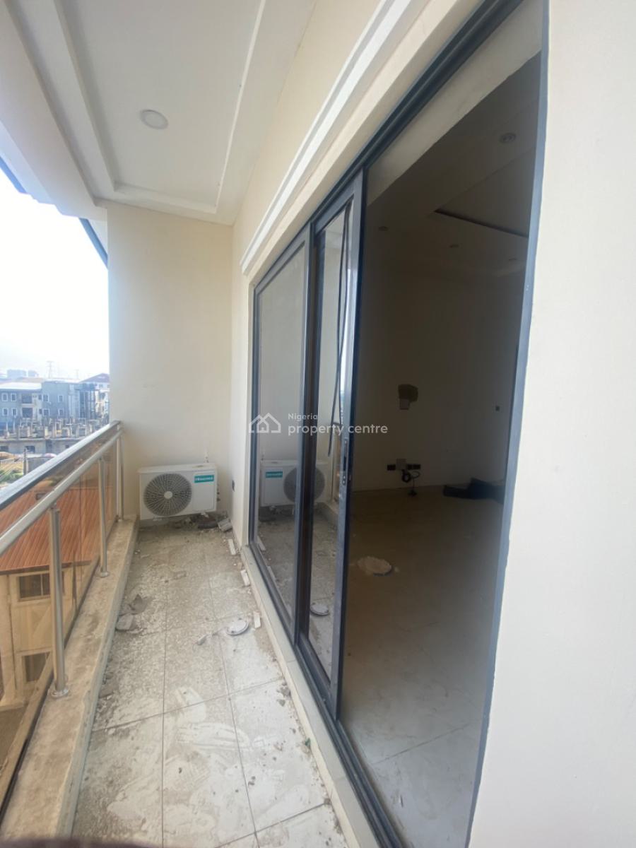 Brand New Serviced 3 Bedroom Paint House in Lekki Phase 1, Petrocam Area Lekki Right, Lekki Phase 1, Lekki, Lagos, Flat / Apartment for Rent