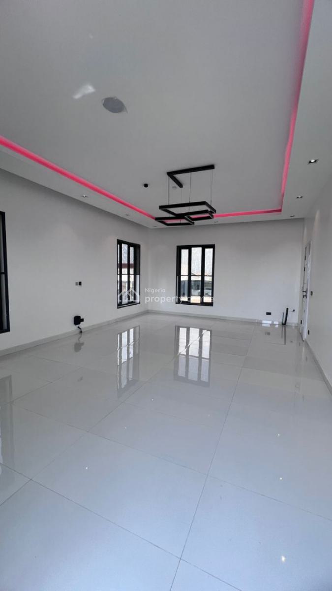 Finished 5 Bedroom Fully En Suite Residence Sitting on 600sqm, Pinnock Estate, Lekki Phase 1, Lekki, Lagos, Detached Duplex for Sale