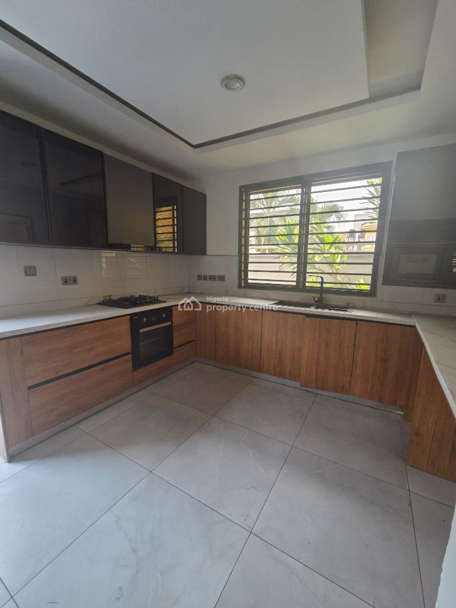 a Lovely 4 Bedroom Semi-detached  Duplex with a Room Bq, Lekki Phase 1, Lekki, Lagos, Semi-detached Duplex for Rent