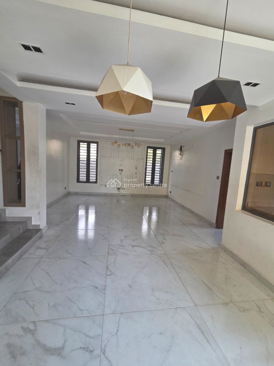 a Lovely 4 Bedroom Semi-detached  Duplex with a Room Bq, Lekki Phase 1, Lekki, Lagos, Semi-detached Duplex for Rent