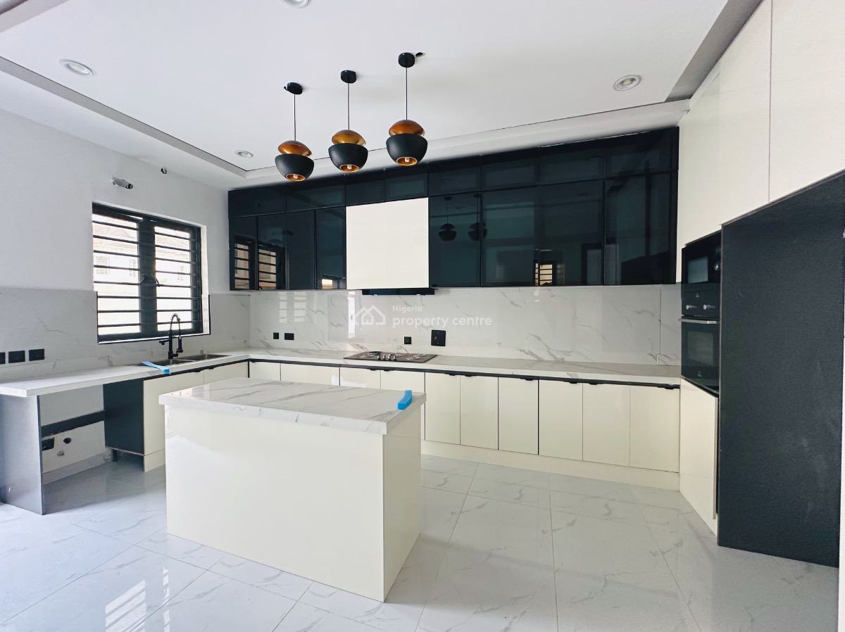 Spacious 5 Bedroom Detached on Corner Piece, Ikota, Lekki, Lagos, Detached Duplex for Sale