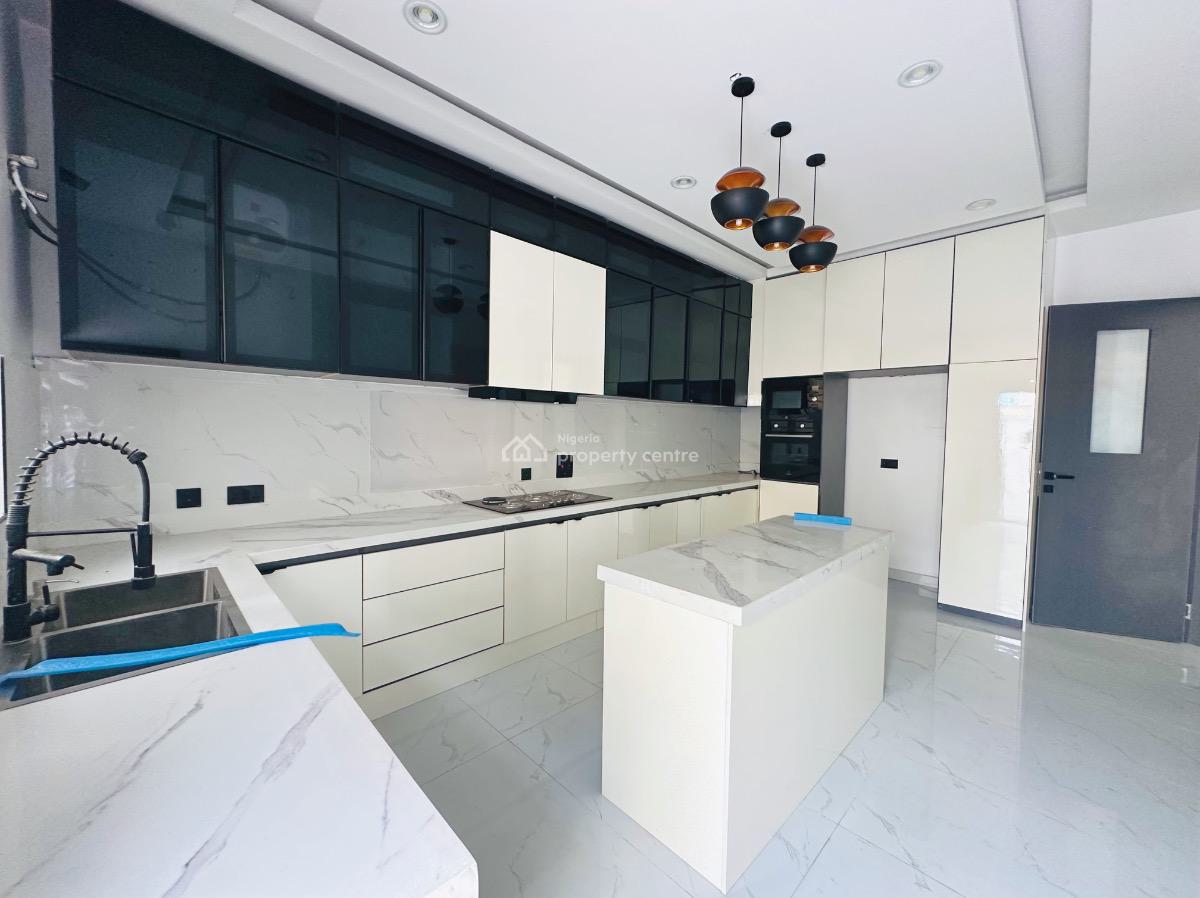 Spacious 5 Bedroom Detached on Corner Piece, Ikota, Lekki, Lagos, Detached Duplex for Sale