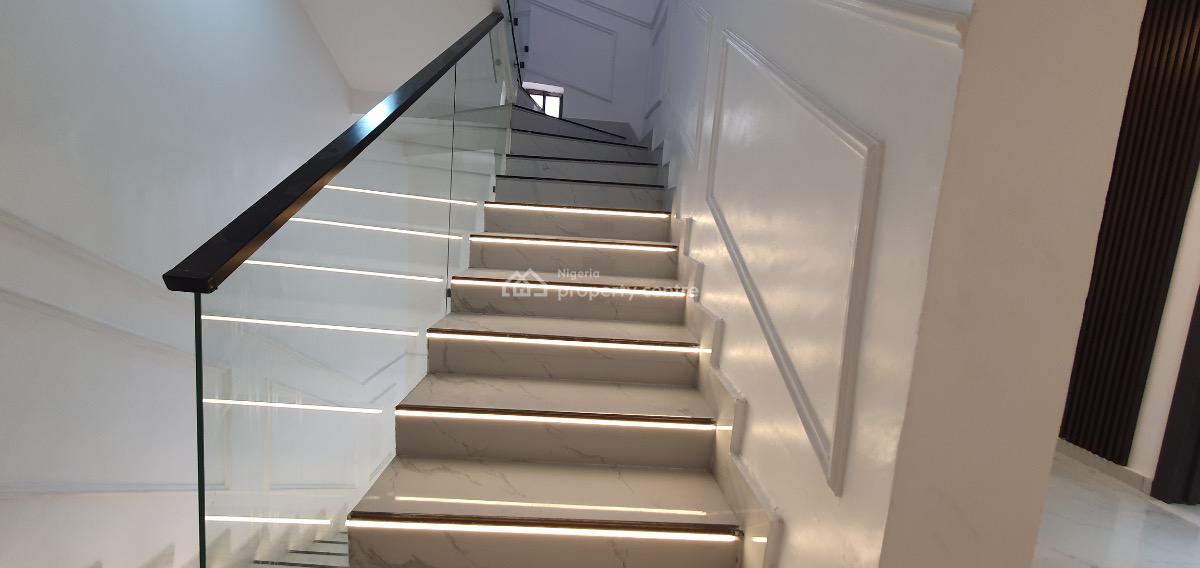 Luxury 5bedrooms Semidetached Home, Ikota, Lekki, Lagos, Semi-detached Duplex for Sale