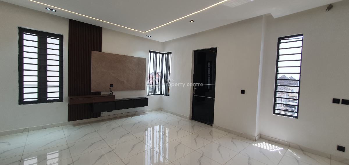 Luxury 5bedrooms Semidetached Home, Ikota, Lekki, Lagos, Semi-detached Duplex for Sale
