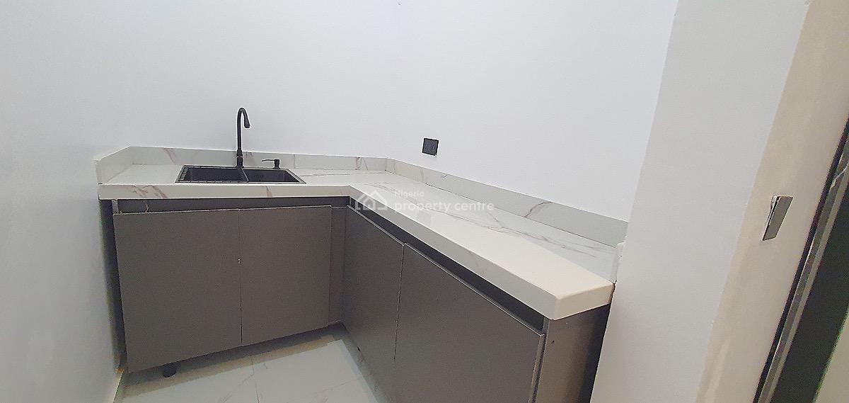 Luxury 5bedrooms Semidetached Home, Ikota, Lekki, Lagos, Semi-detached Duplex for Sale