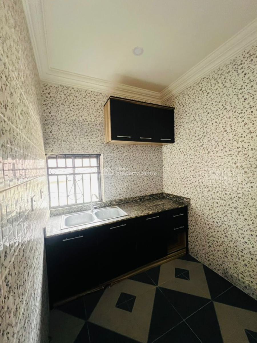 2 and 3 Bedroom Apartment, Off Admiralty Way, Lekki Phase 1, Lekki, Lagos, Flat / Apartment for Rent