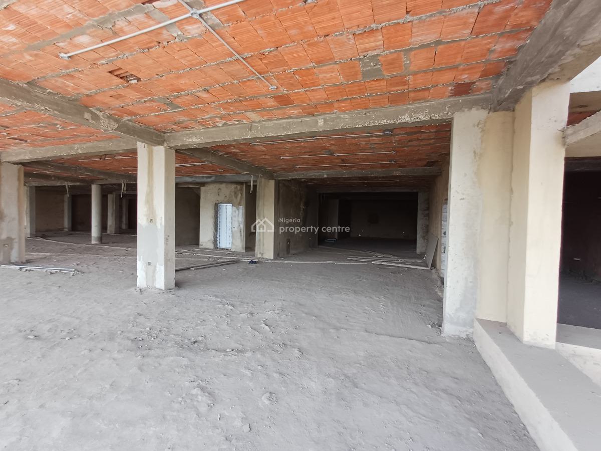 700sqm Shop / Office Space on The Second Floor in a Strategic Location, Wuse 2, Abuja, Shop for Rent