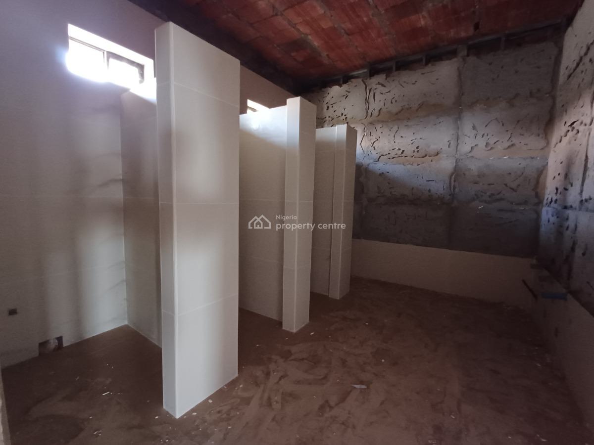 700sqm Shop / Office Space on The Second Floor in a Strategic Location, Wuse 2, Abuja, Shop for Rent