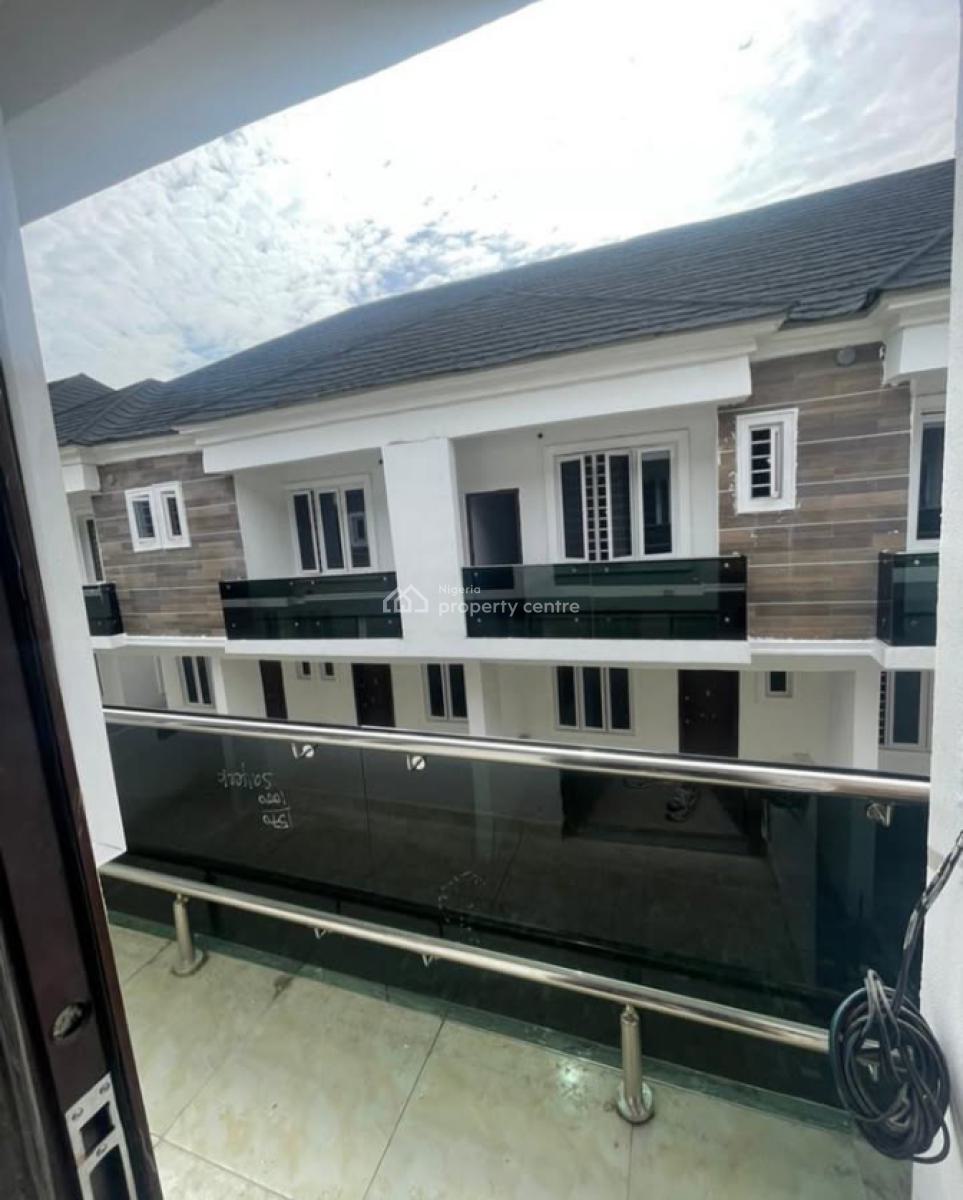 Relatively New 3 Bedroom Serviced Terrace Duplex, Off Orchid Rd, Lekki, Lagos, Terraced Duplex for Sale