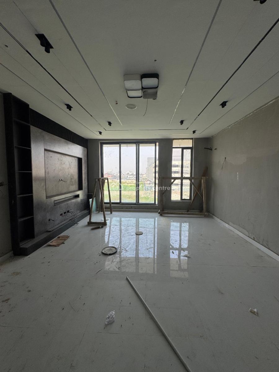 Aesthetically Pleasing 5 -bedroom  Self Compound Terrace Duplex, Lekki Phase 1, Lekki, Lagos, Terraced Duplex for Sale