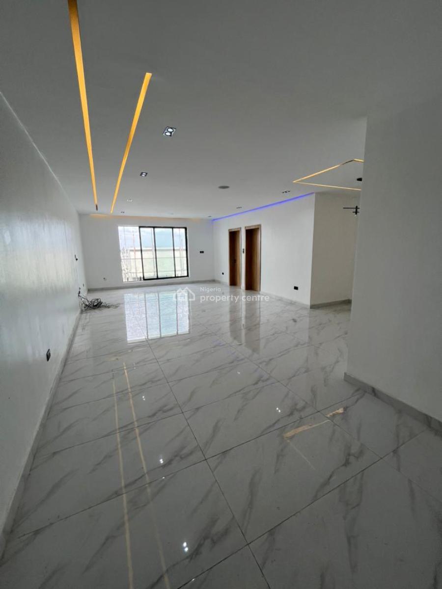 Luxury 2 Bedroom Apartment with Bq, Lekki Phase 1, Lekki, Lagos, Block of Flats for Sale