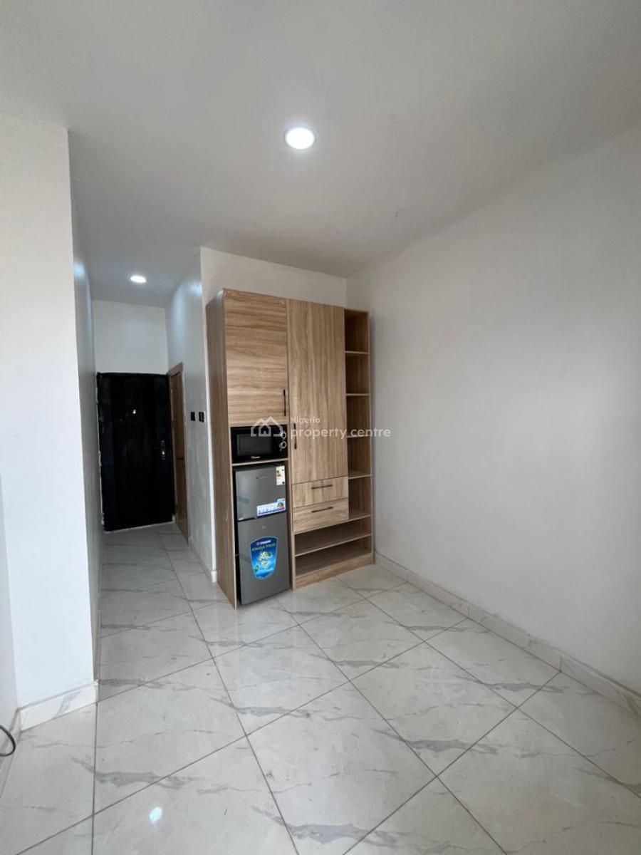 Luxury 2 Bedroom Apartment with Bq, Lekki Phase 1, Lekki, Lagos, Block of Flats for Sale