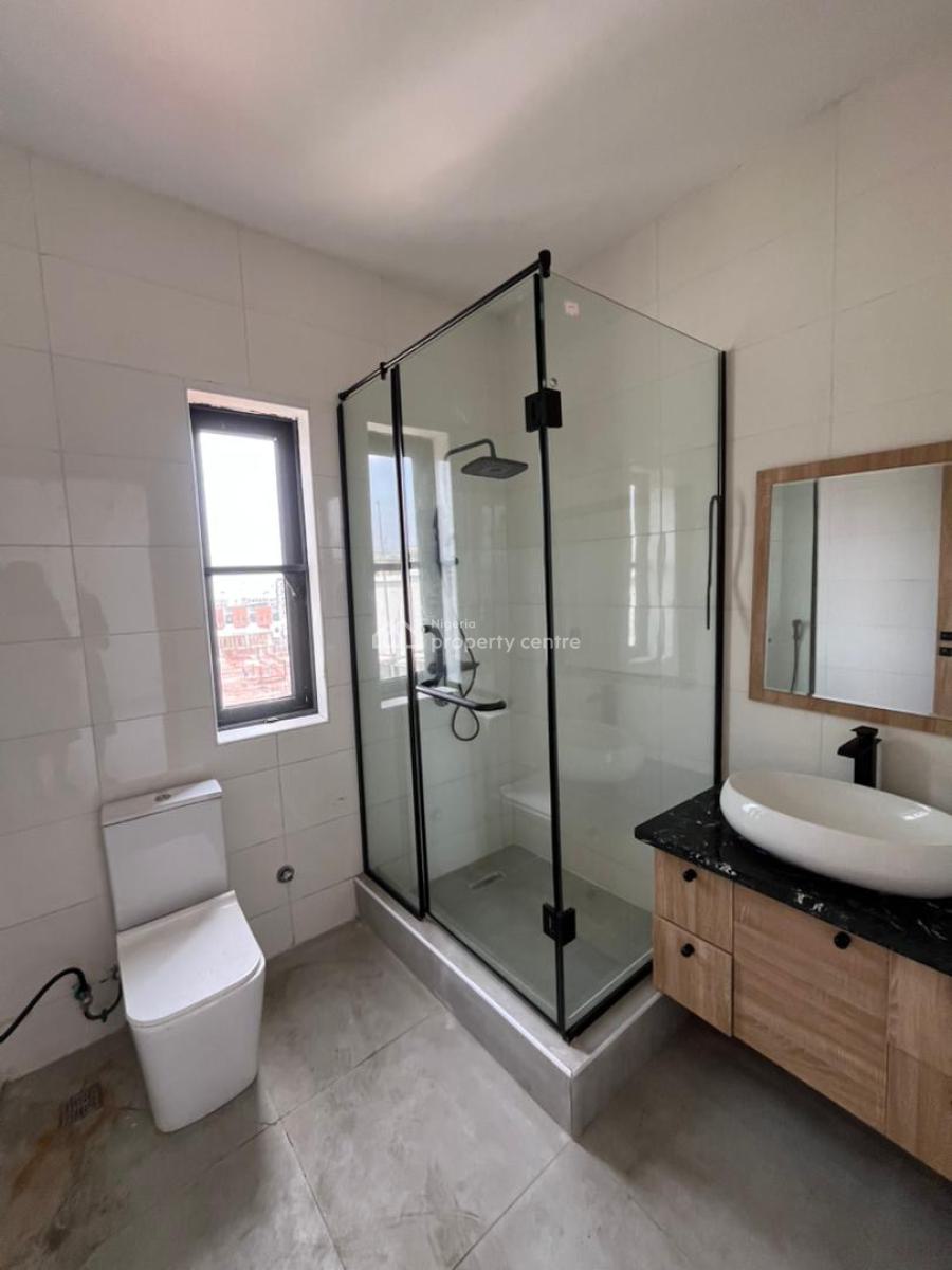 Luxury 2 Bedroom Apartment with Bq, Lekki Phase 1, Lekki, Lagos, Block of Flats for Sale