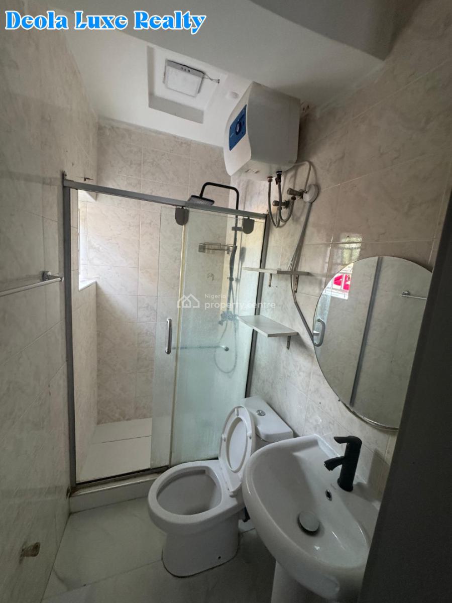 a Nice and Spacious 1 Bedrooms Apartment, Lekki Phase 1, Lekki, Lagos, Mini Flat (room and Parlour) for Rent