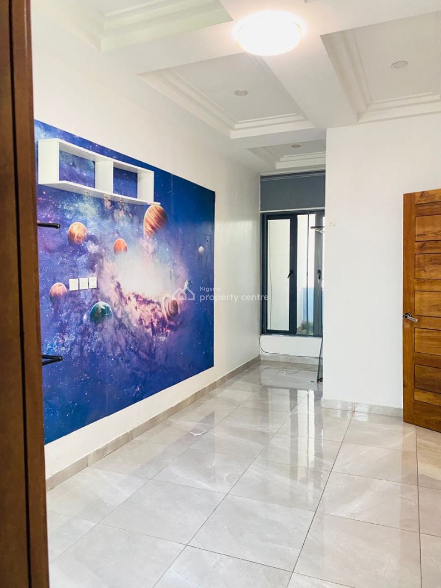 4-bedroom Terrace House with Bq & 5kva Solar Inverter, Ikate, Lekki, Lagos, Terraced Duplex for Rent