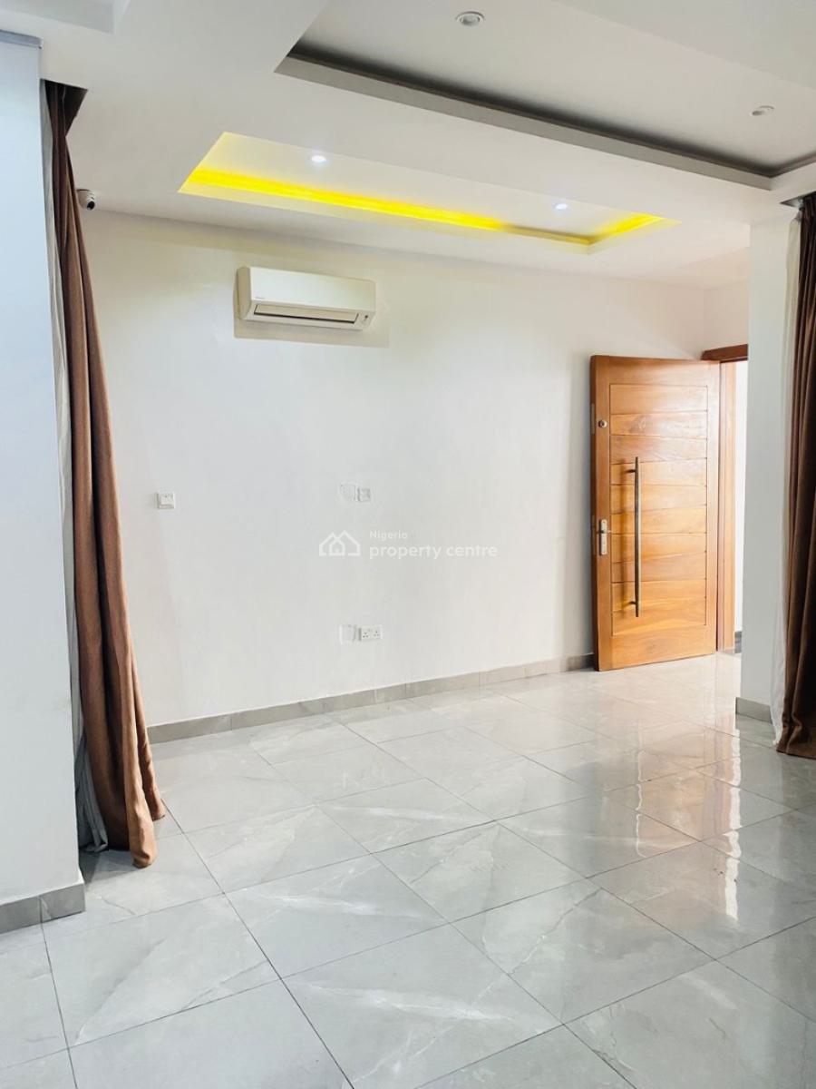 4-bedroom Terrace House with Bq & 5kva Solar Inverter, Ikate, Lekki, Lagos, Terraced Duplex for Rent