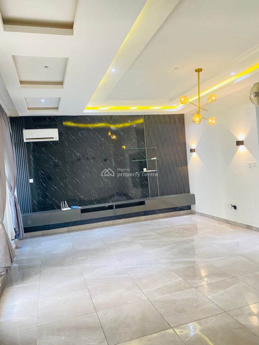 4-bedroom Terrace House with Bq & 5kva Solar Inverter, Ikate, Lekki, Lagos, Terraced Duplex for Rent