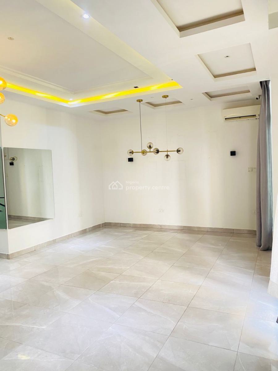 4-bedroom Terrace House with Bq & 5kva Solar Inverter, Ikate, Lekki, Lagos, Terraced Duplex for Rent