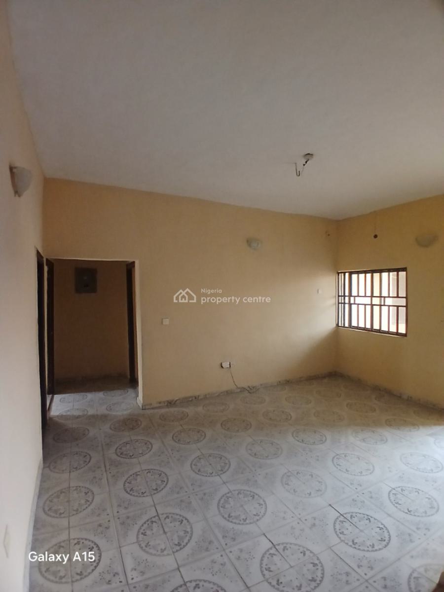 2 Bedrooms Flat, Phase 4 Tarred Access Road, Kubwa, Abuja, Flat / Apartment for Rent