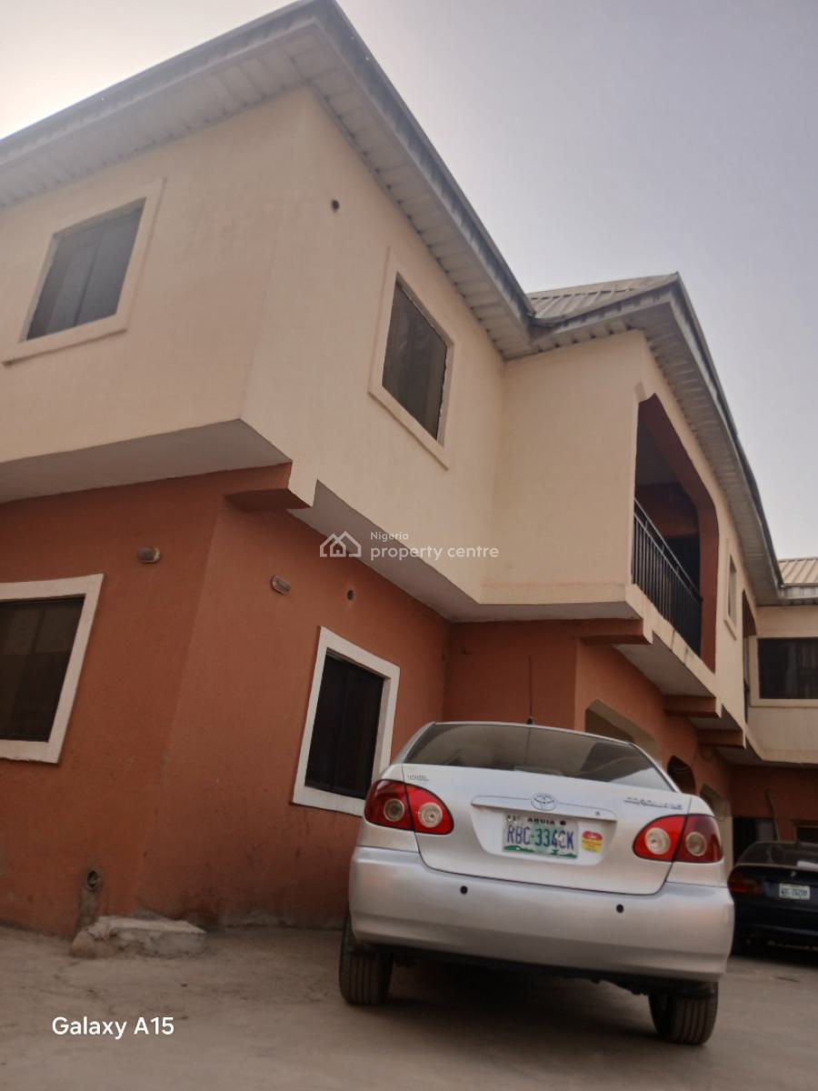 2 Bedrooms Flat, Phase 4 Tarred Access Road, Kubwa, Abuja, Flat / Apartment for Rent
