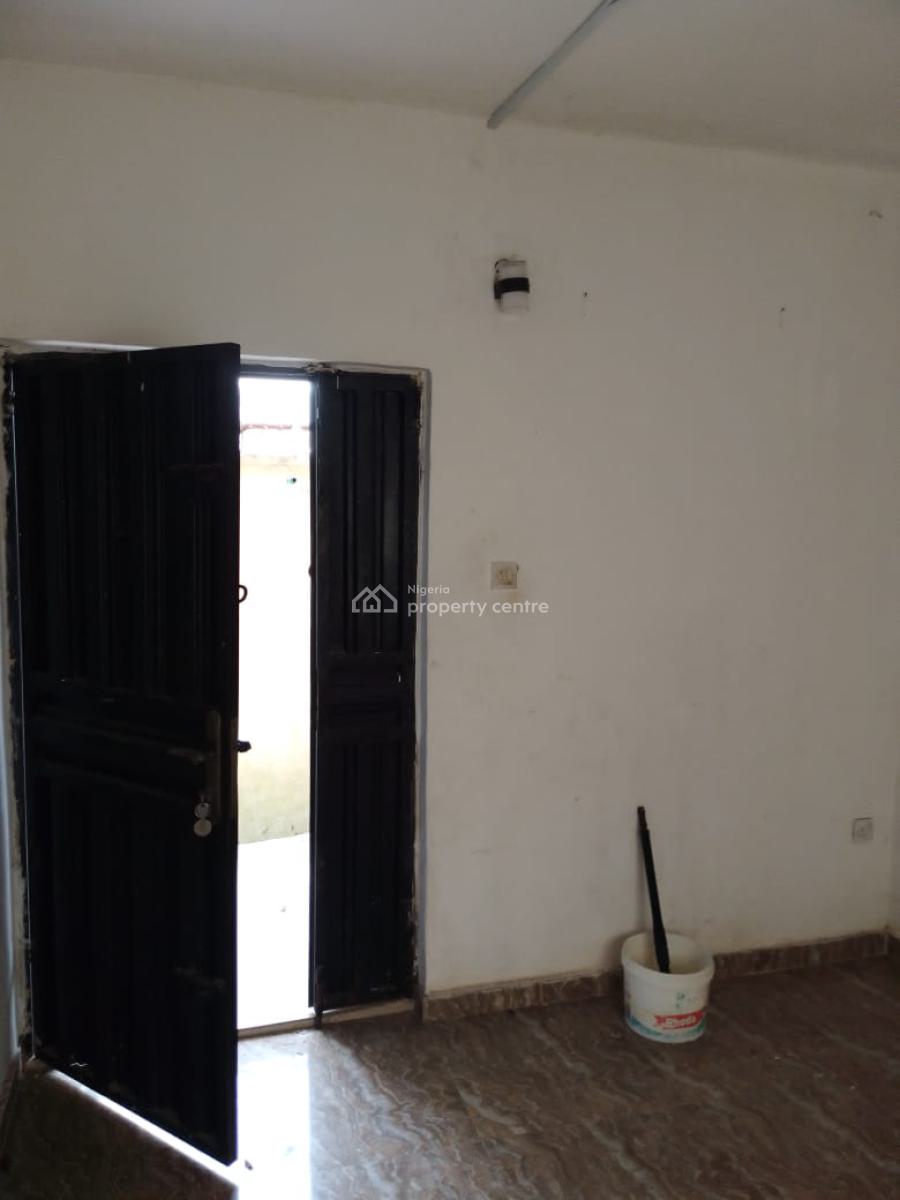Miniflat Upstairs, Igbo Efon, Lekki, Lagos, Mini Flat (room and Parlour) for Rent