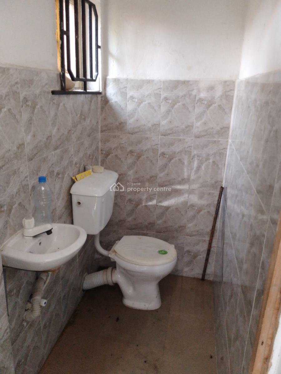 Miniflat Upstairs, Igbo Efon, Lekki, Lagos, Mini Flat (room and Parlour) for Rent